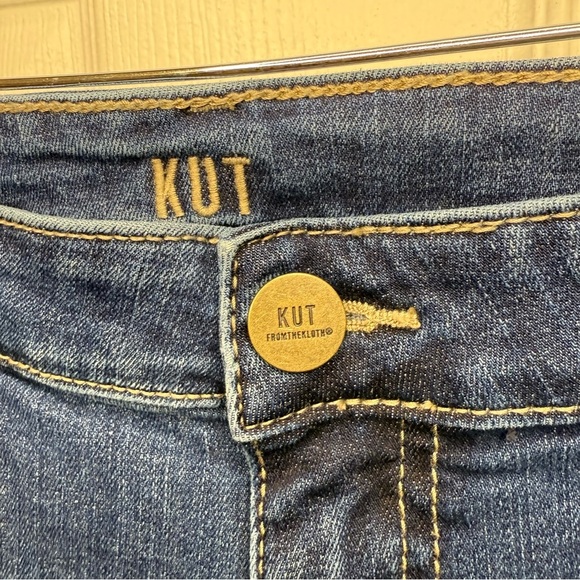 Kut from the Kloth Toothpick Skinny Jean Slightly Distressed Size 10 GUC - Picture 5 of 9